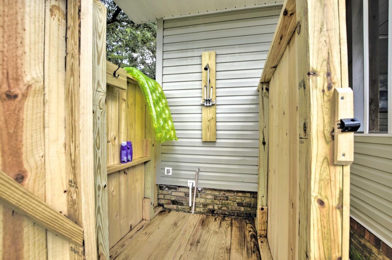 Oak Island Cottage Minutes To Long Beach! Exterior photo