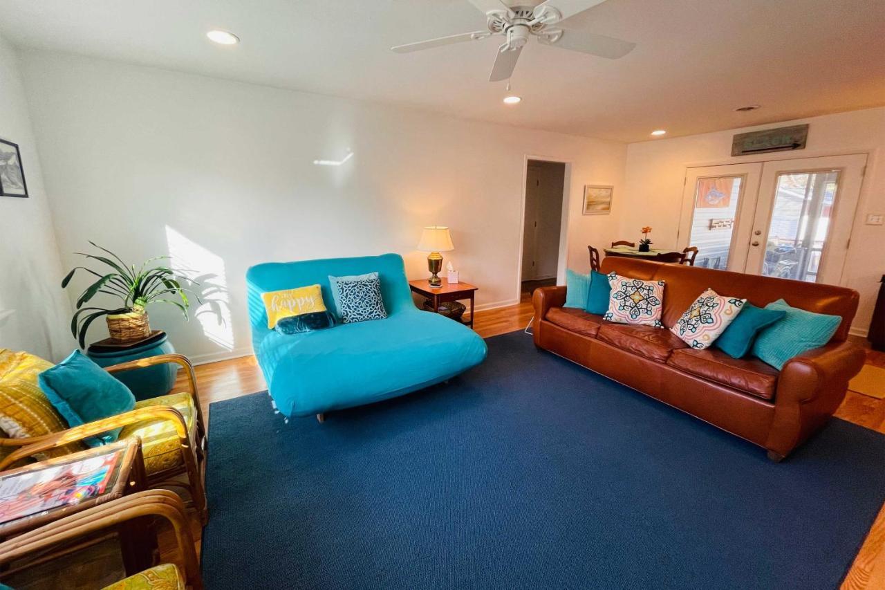 Oak Island Cottage Minutes To Long Beach! Exterior photo