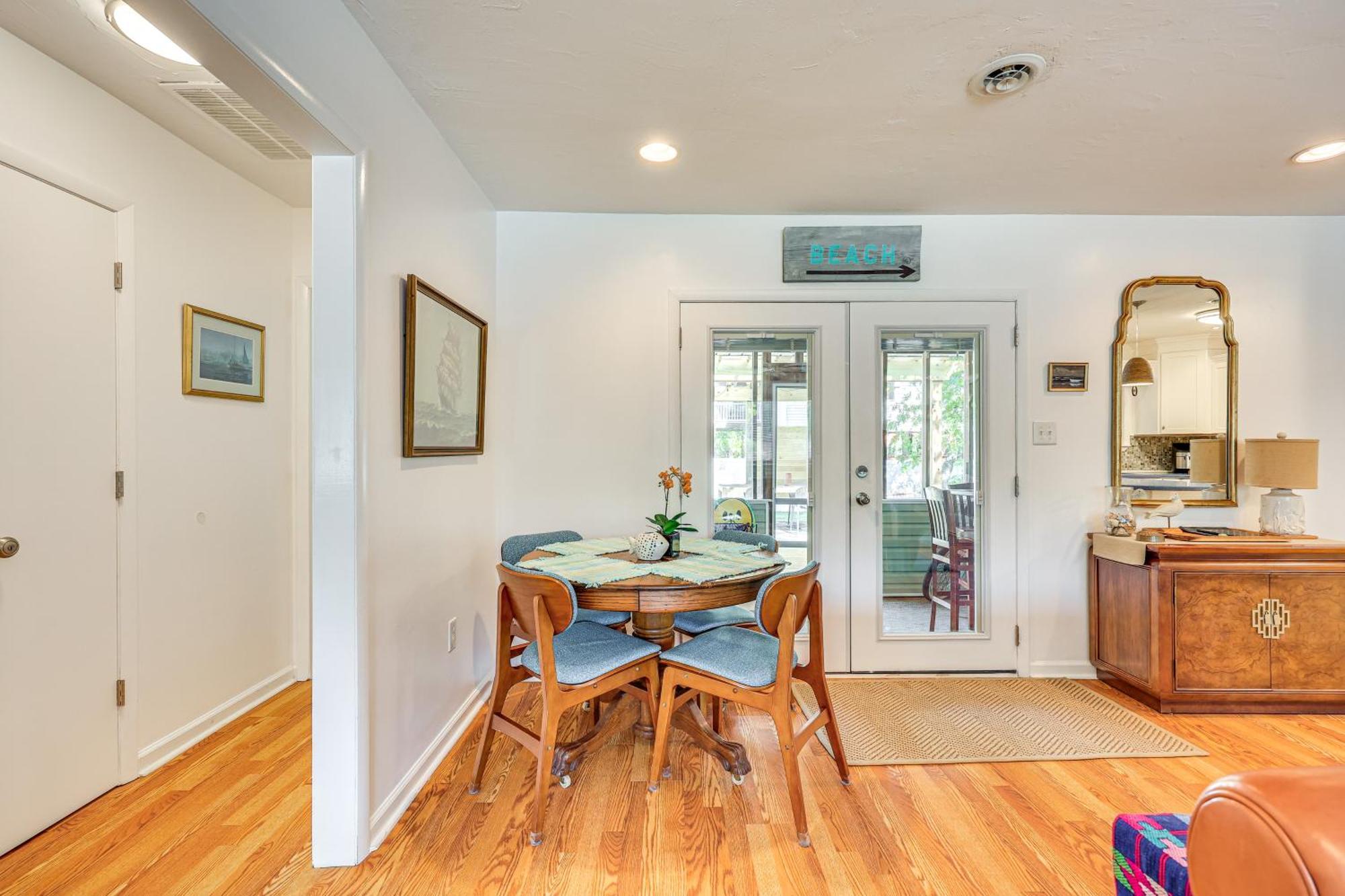 Oak Island Cottage Minutes To Long Beach! Exterior photo