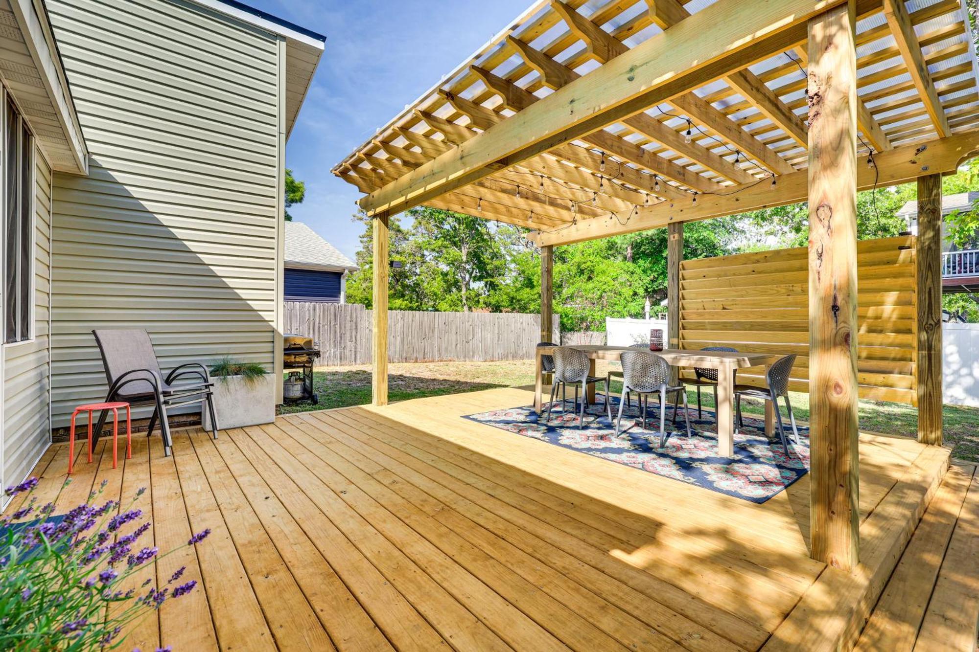 Oak Island Cottage Minutes To Long Beach! Exterior photo